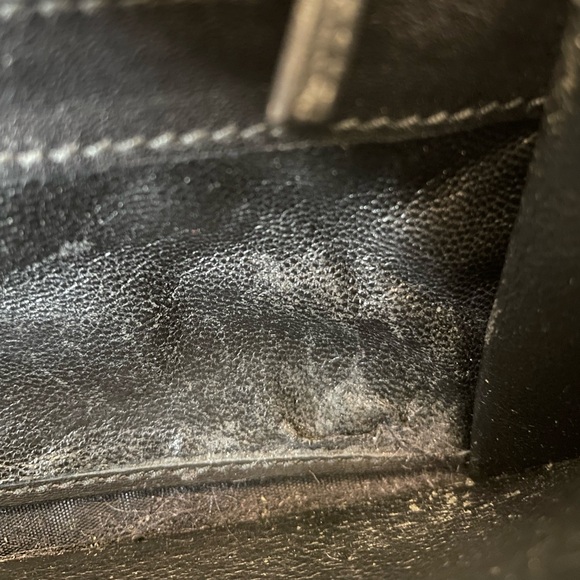 Gucci black leather Guccisimo trifold wallet with blk leather & gold tipped bow - Picture 14 of 15